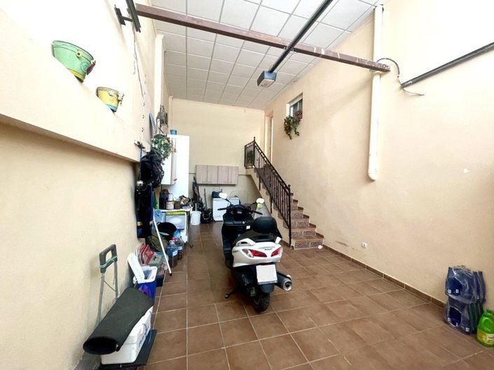 Image No.12-5 Bed Villa for sale