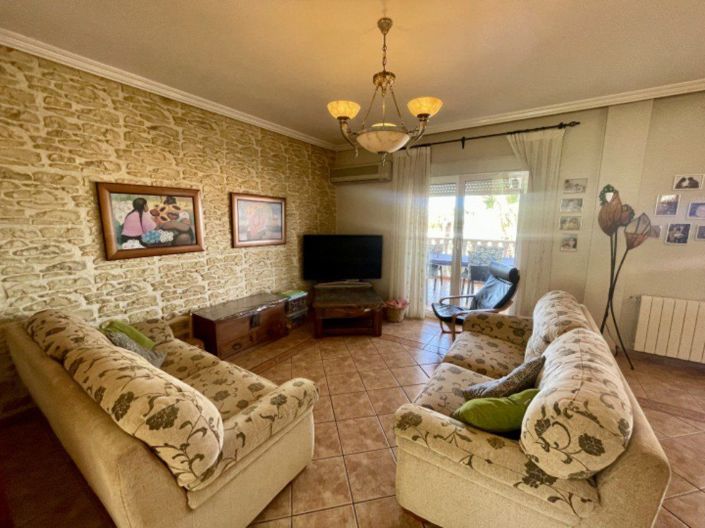 Image No.17-4 Bed Villa for sale