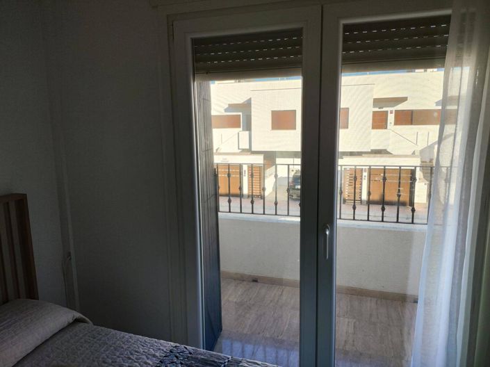 Image No.33-2 Bed Semi-Detached for sale