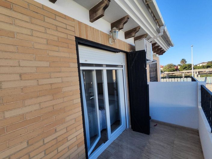 Image No.36-2 Bed Semi-Detached for sale