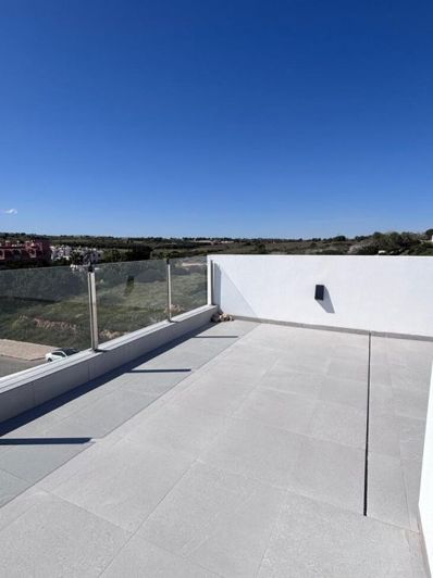 Image No.40-5 Bed Villa for sale
