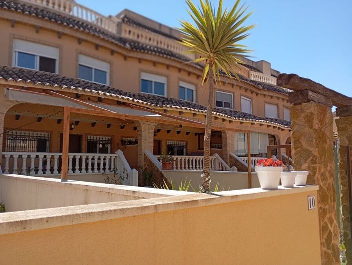 Image No.13-2 Bed House for sale