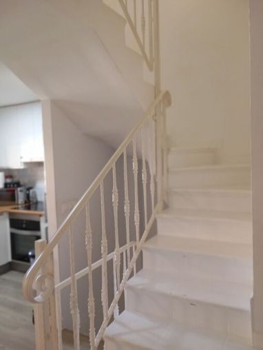 Image No.17-2 Bed House for sale