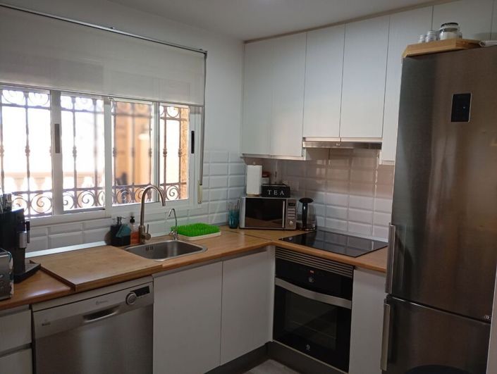 Image No.2-2 Bed House for sale