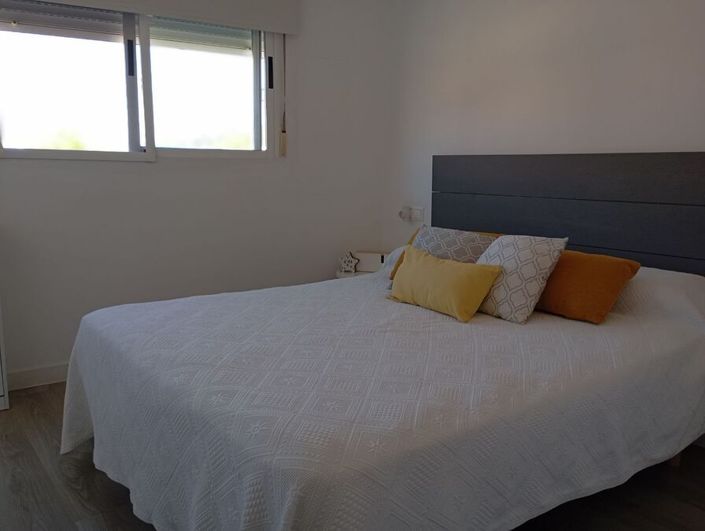Image No.21-2 Bed House for sale