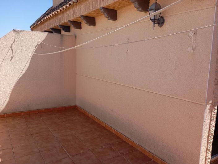 Image No.30-2 Bed House for sale