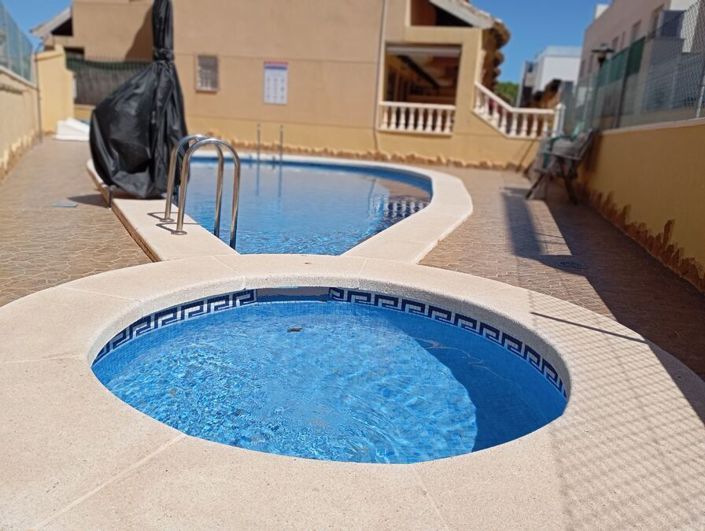 Image No.34-2 Bed House for sale