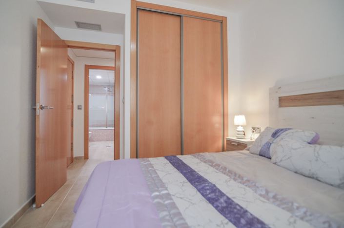 Image No.25-2 Bed Apartment for sale