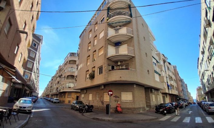 Image No.19-3 Bed Apartment for sale