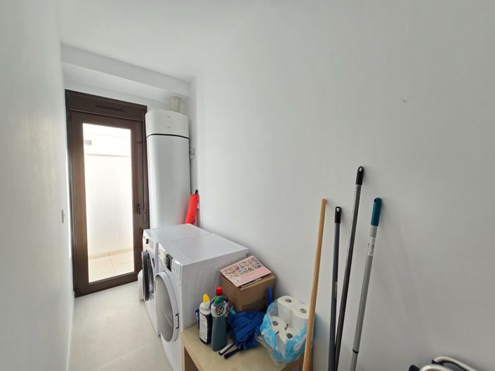 Image No.25-2 Bed Apartment for sale