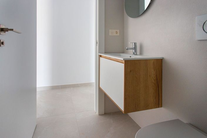 Image No.21-2 Bed Apartment for sale