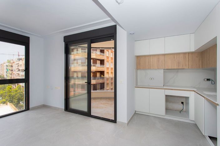 Image No.4-2 Bed Apartment for sale