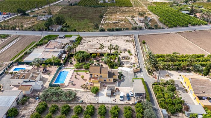 Image No.48-5 Bed Villa for sale
