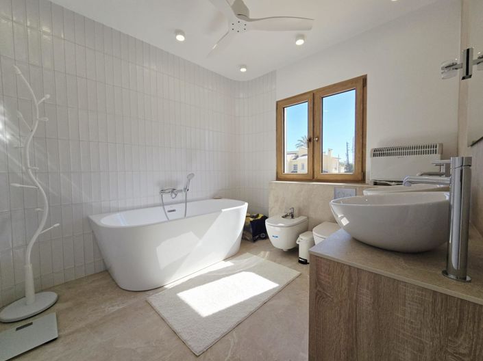 Image No.24-3 Bed Villa for sale
