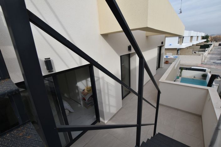 Image No.34-3 Bed Villa for sale