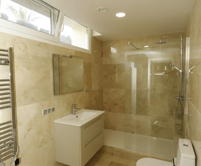 Image No.25-5 Bed Villa for sale