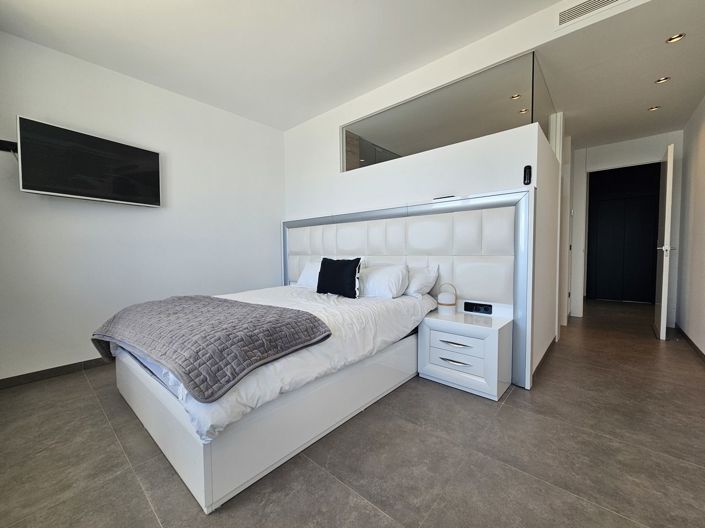 Image No.35-5 Bed Villa for sale