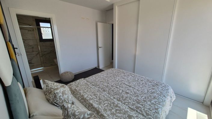 Image No.36-4 Bed Villa for sale