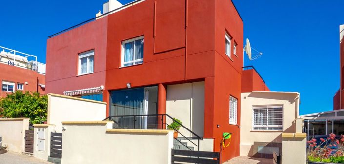 Image No.2-3 Bed Townhouse for sale