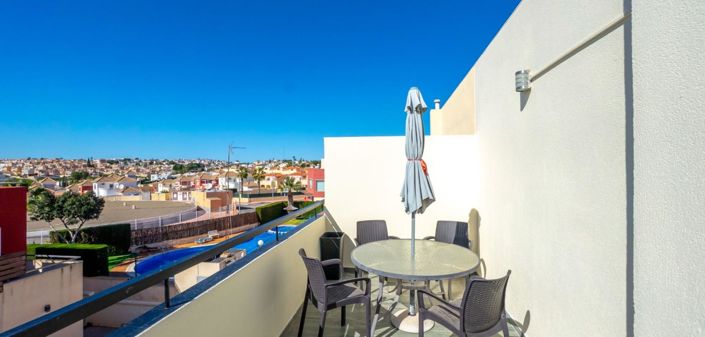 Image No.30-3 Bed Townhouse for sale