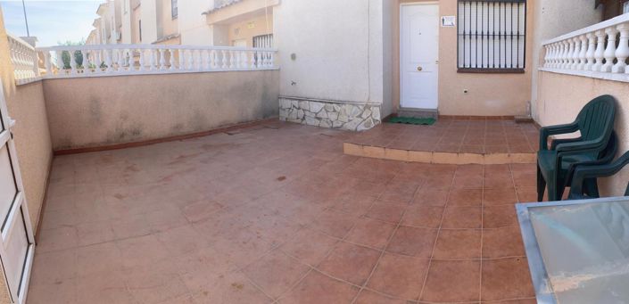 Image No.25-2 Bed House for sale