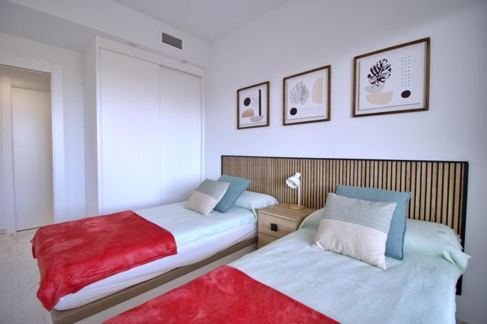 Image No.17-2 Bed Apartment for sale