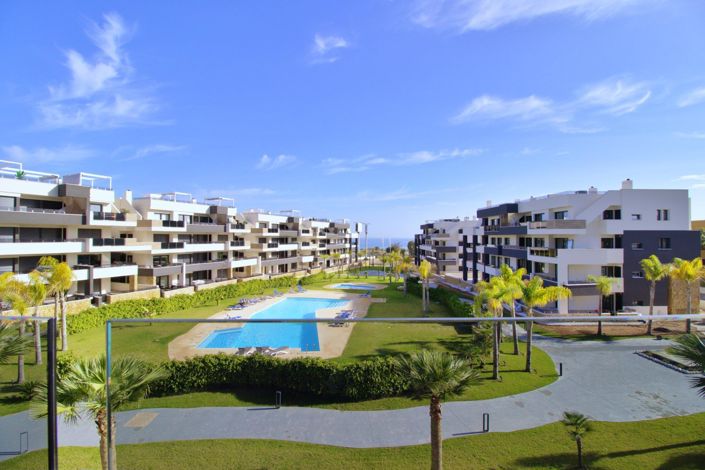 Image No.2-Appartement de 2 chambres à vendre à Orihuela Costa