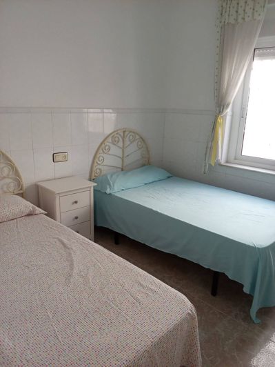 Image No.32-5 Bed House for sale