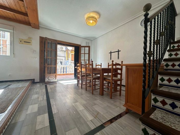 Image No.3-2 Bed House for sale