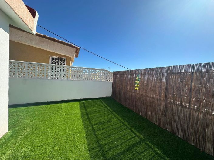 Image No.9-2 Bed House for sale