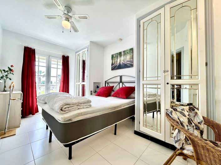 Image No.18-2 Bed Apartment for sale