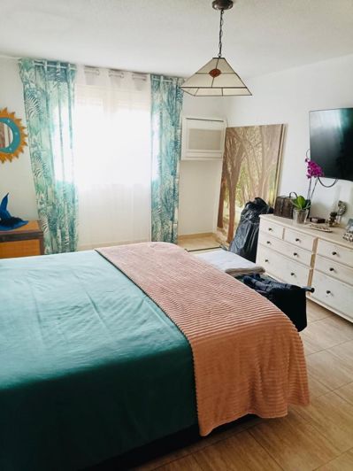 Image No.28-3 Bed Duplex for sale