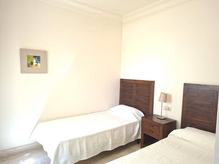 Image No.20-2 Bed Apartment for sale