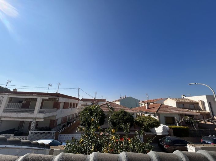 Image No.28-4 Bed House for sale