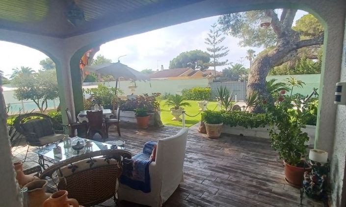 Image No.12-3 Bed Villa for sale