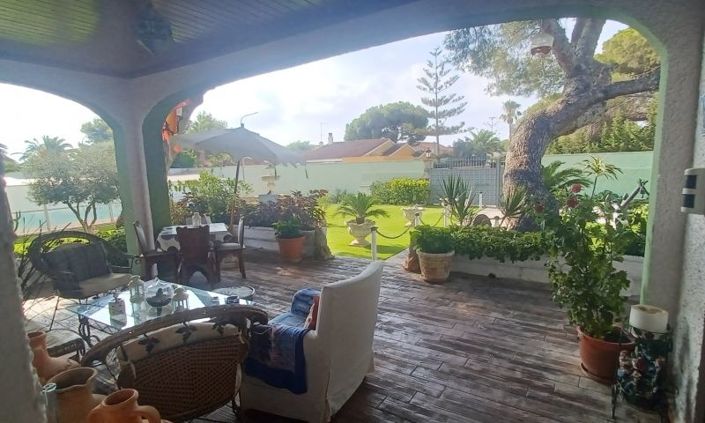 Image No.12-3 Bed Villa for sale