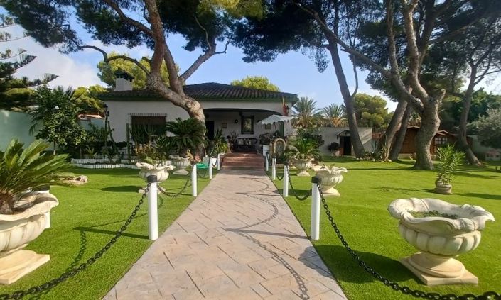 Image No.2-3 Bed Villa for sale