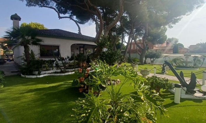 Image No.40-3 Bed Villa for sale