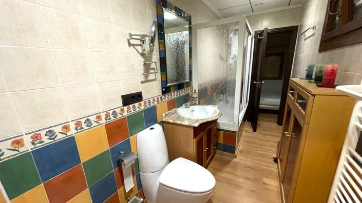 Image No.19-4 Bed House for sale