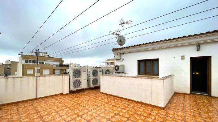 Image No.29-4 Bed House for sale