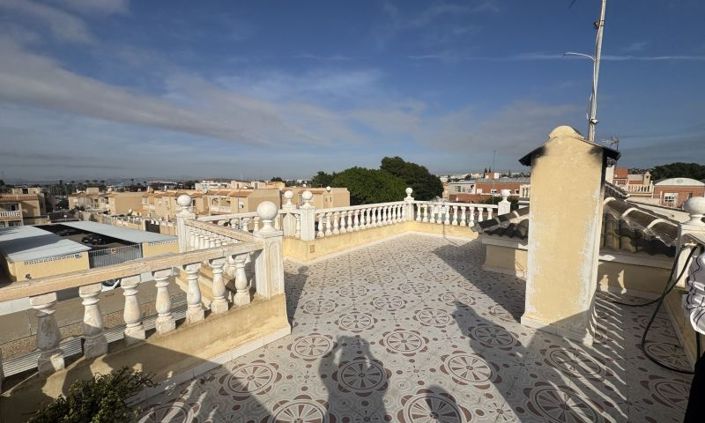 Image No.40-4 Bed Villa for sale