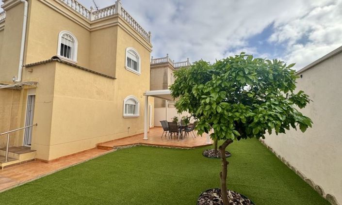 Image No.5-4 Bed Villa for sale