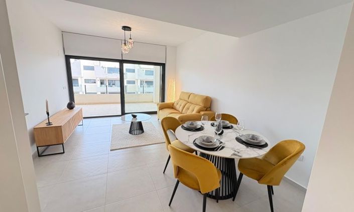 Image No.8-2 Bed Apartment for sale