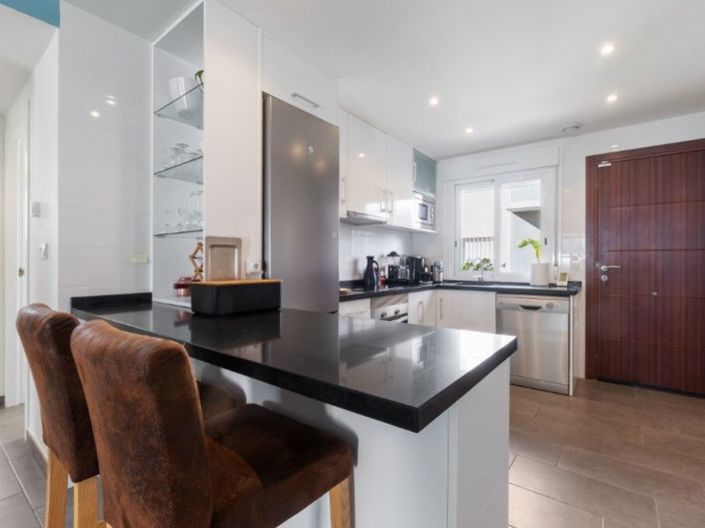 Image No.12-2 Bed Apartment for sale