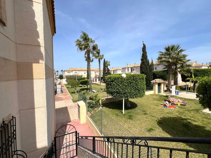 Image No.3-Bungalow de 2 chambres à vendre à Torrevieja
