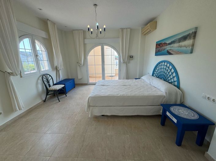 Image No.7-4 Bed Villa for sale