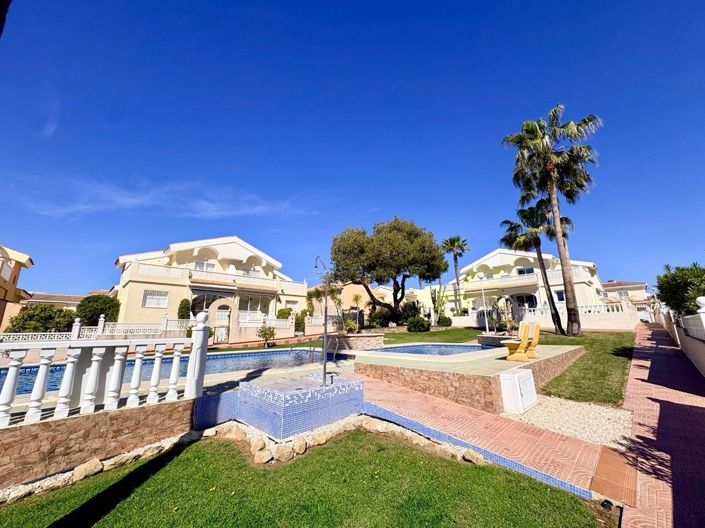 Image No.25-2 Bed House for sale