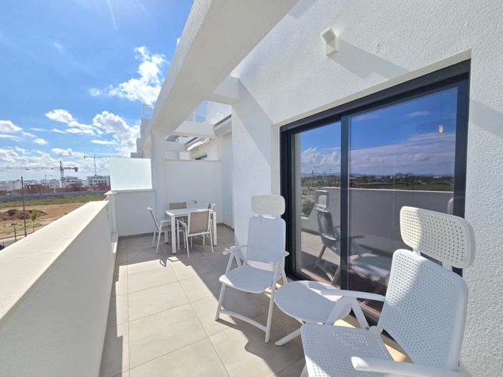 Image No.9-2 Bed Apartment for sale