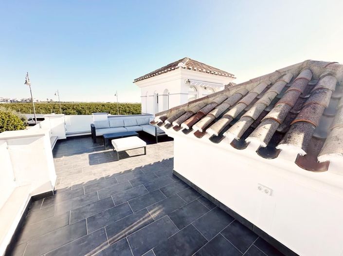 Image No.29-2 Bed Villa for sale