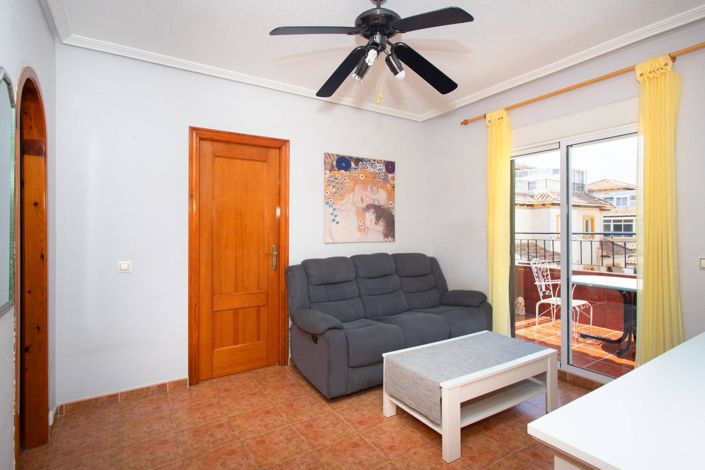 Image No.10-2 Bed Bungalow for sale
